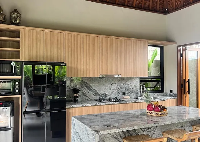 Family Haven 6br Luxe In Berawa, *