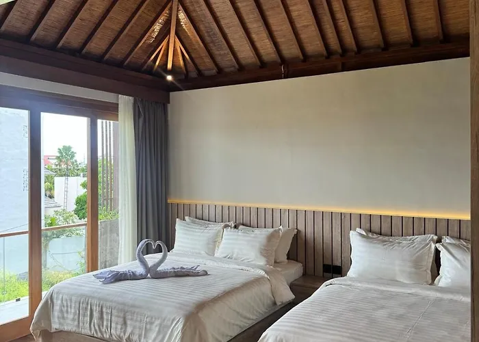 Family Haven 6br Luxe In Berawa, Ferienhaus Canggu