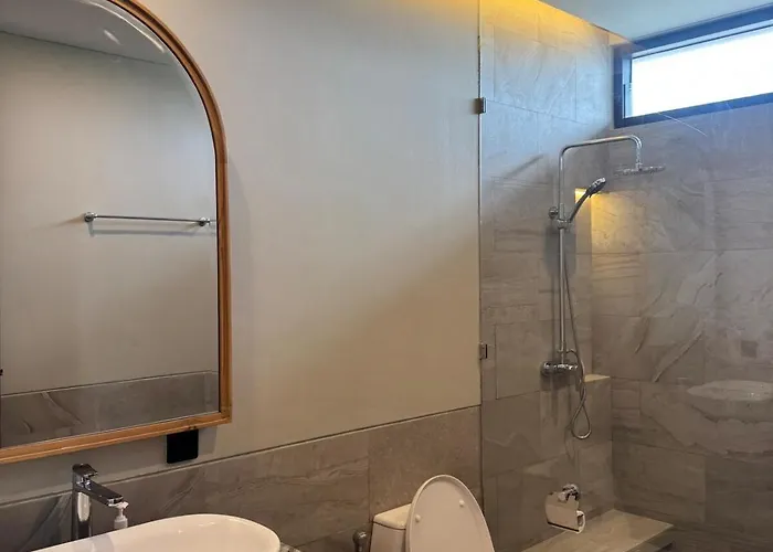 Family Haven 6br Luxe In Berawa,