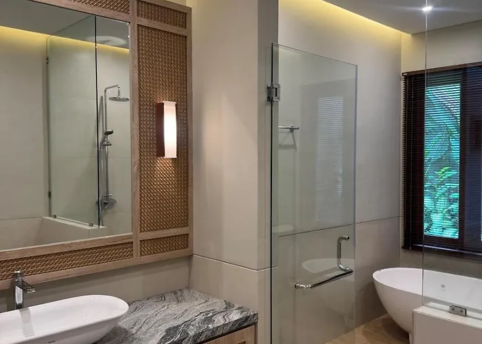 Family Haven 6br Luxe In Berawa,
