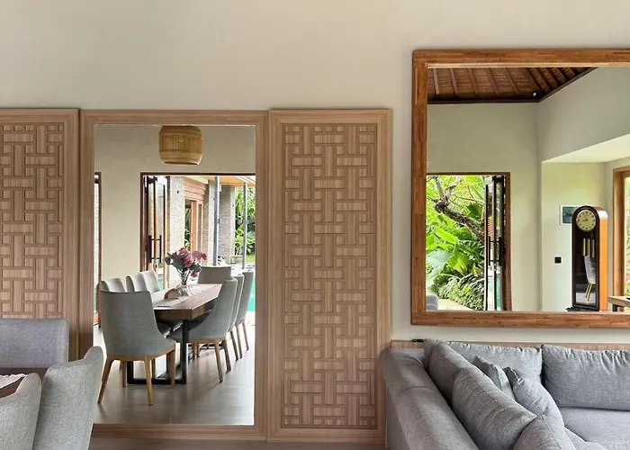 Ferienhaus Family Haven 6br Luxe In Berawa, Canggu