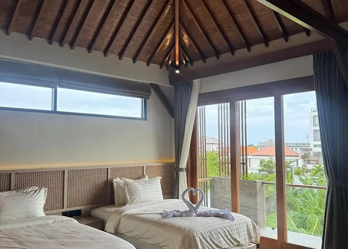 Family Haven 6br Luxe In Berawa, Canggu